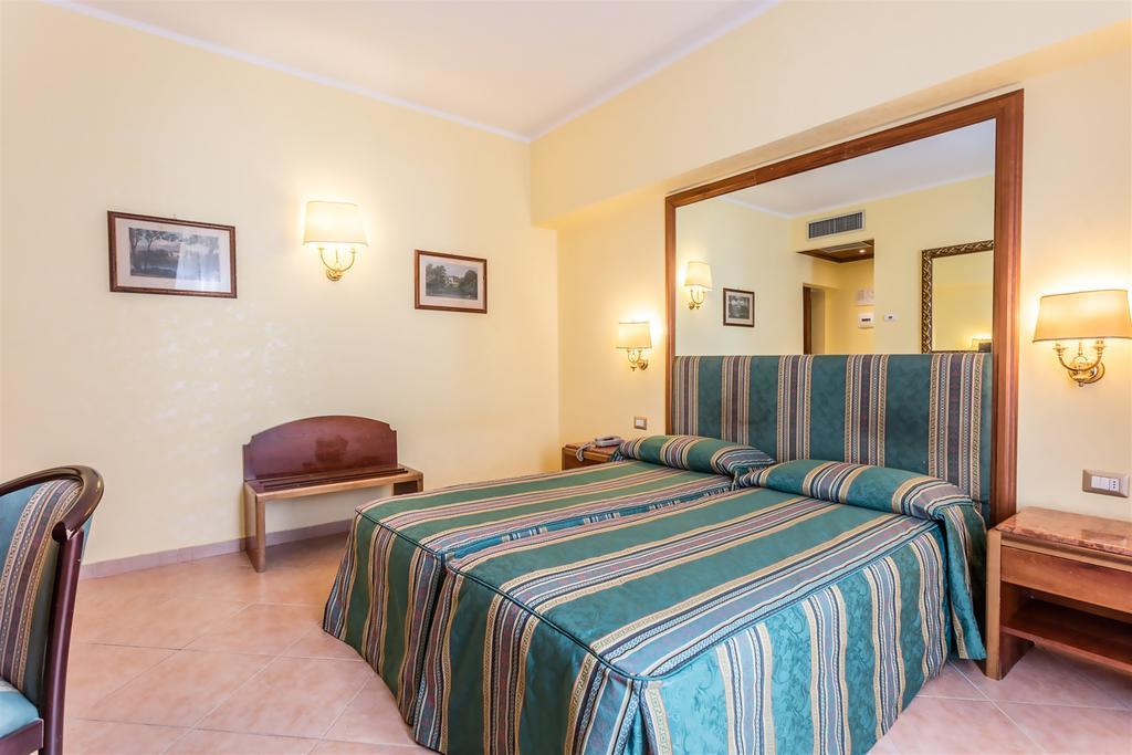 Raeli Hotel Noto Roma Ngoại thất bức ảnh