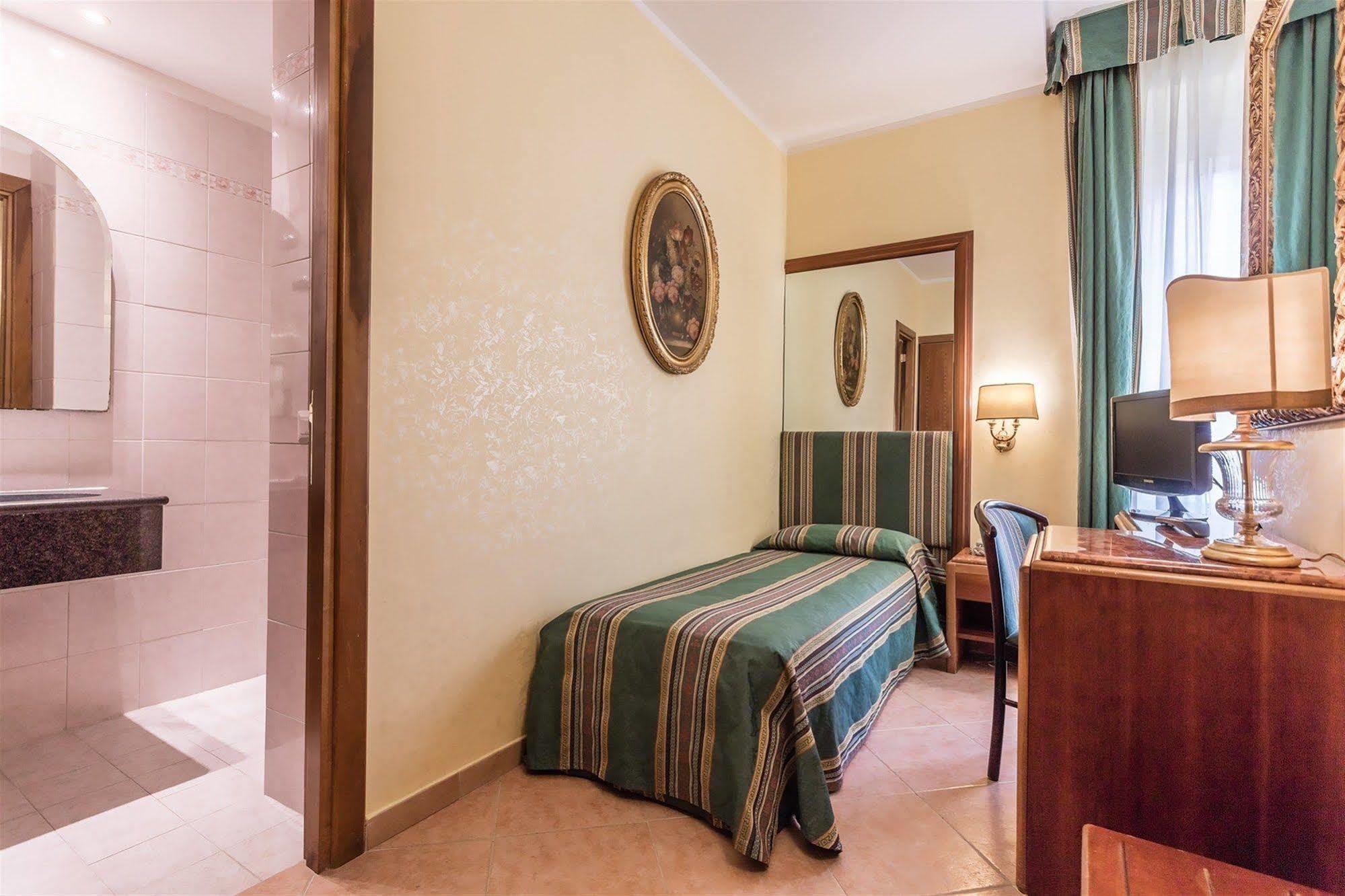 Raeli Hotel Noto Roma Ngoại thất bức ảnh
